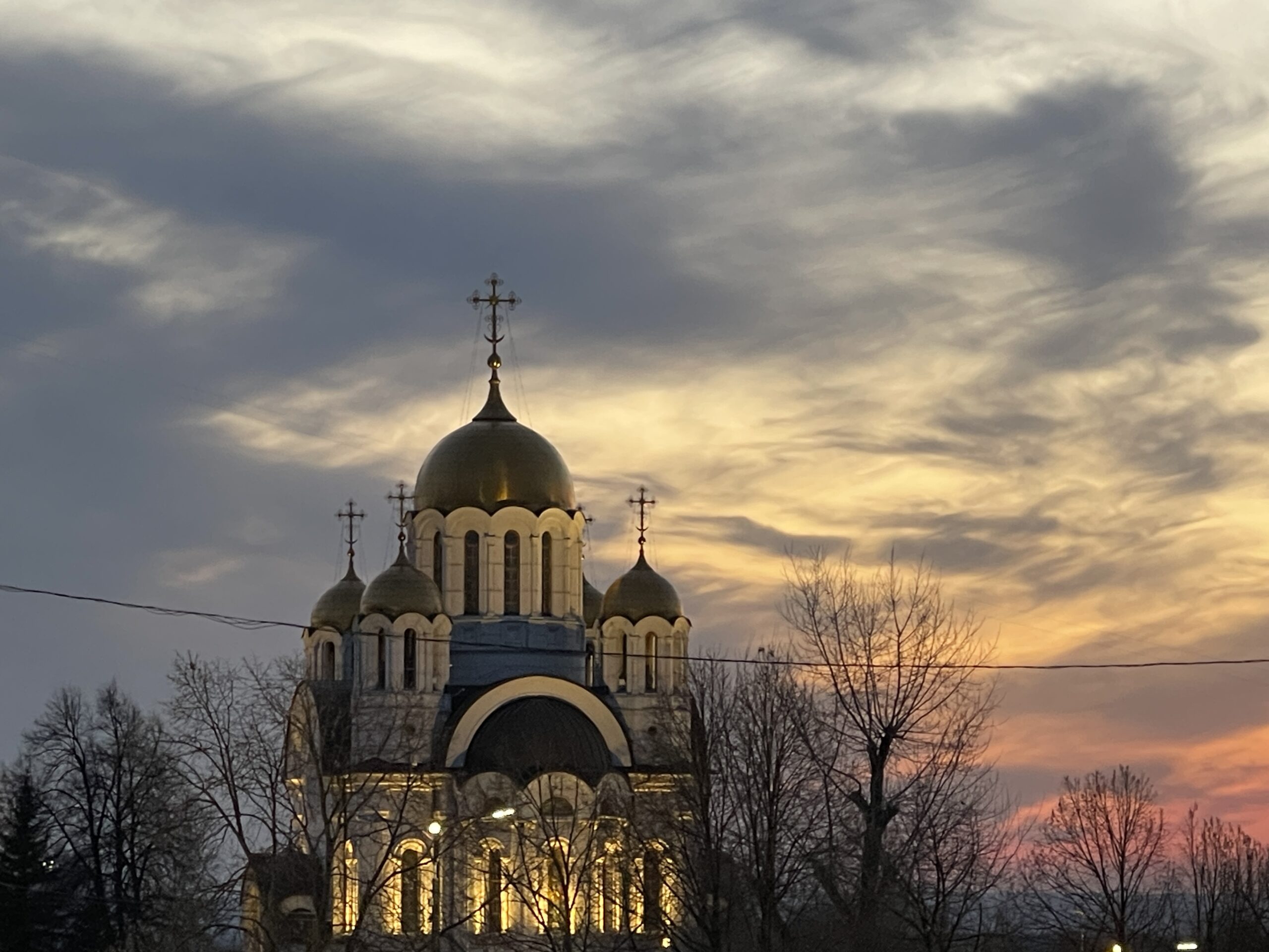 Самарский храм, площадь Славы